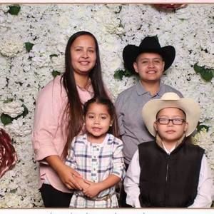 Meet your Posher, Veronica